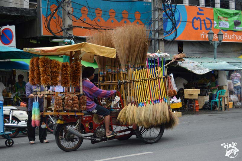 Todo el negocio en una moto, Tailandia.