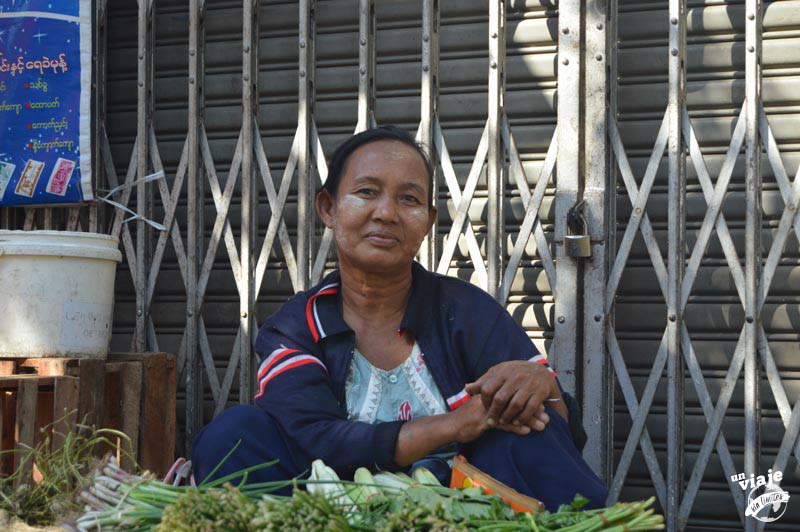 Yangón, mi primer contacto con el pueblo birmano