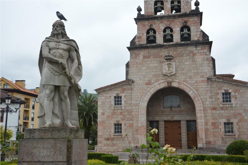 Iglesia de la Asuncion, que ver en Cangas de Onis.