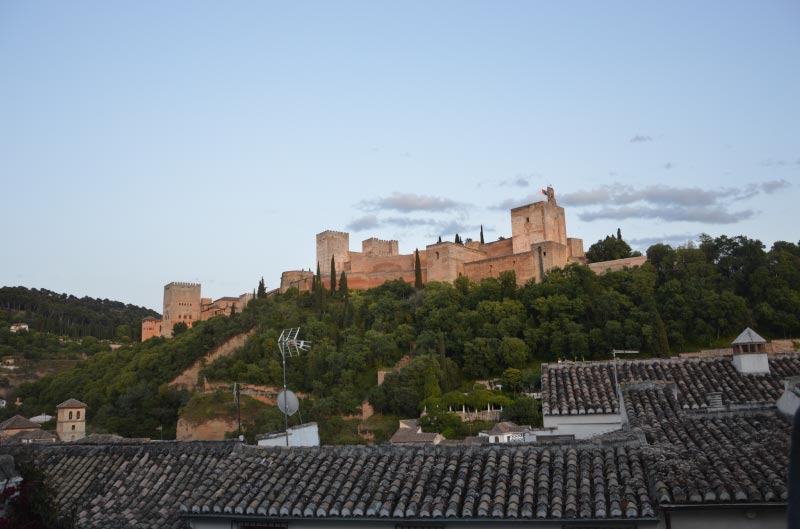 Alhambra de Granada desde el mirador de los carvajales, en el albaicin.