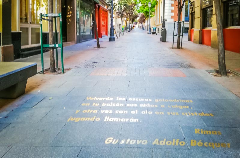 Calle Huertas, barrio de las letras de Madrid.