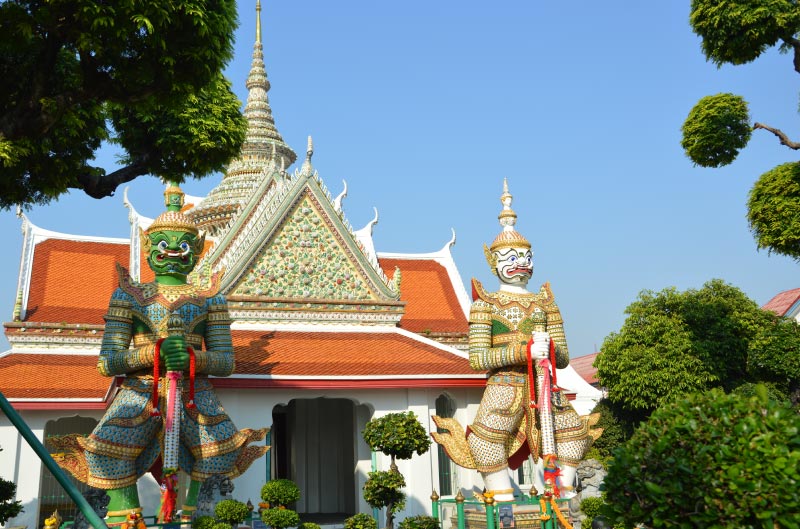 Estatuas demonios del Wat Arun